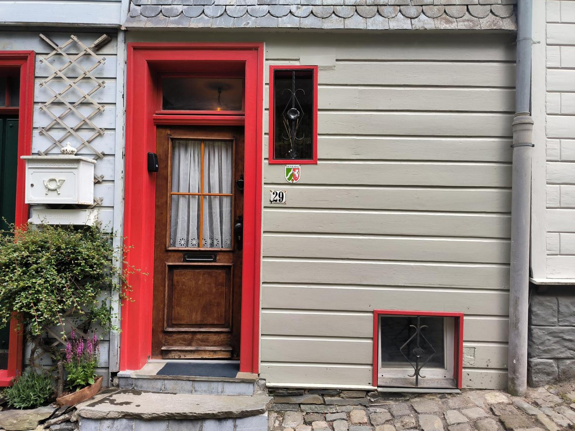 Petite Maison Am Muehlenberg Monschau Bagian luar foto